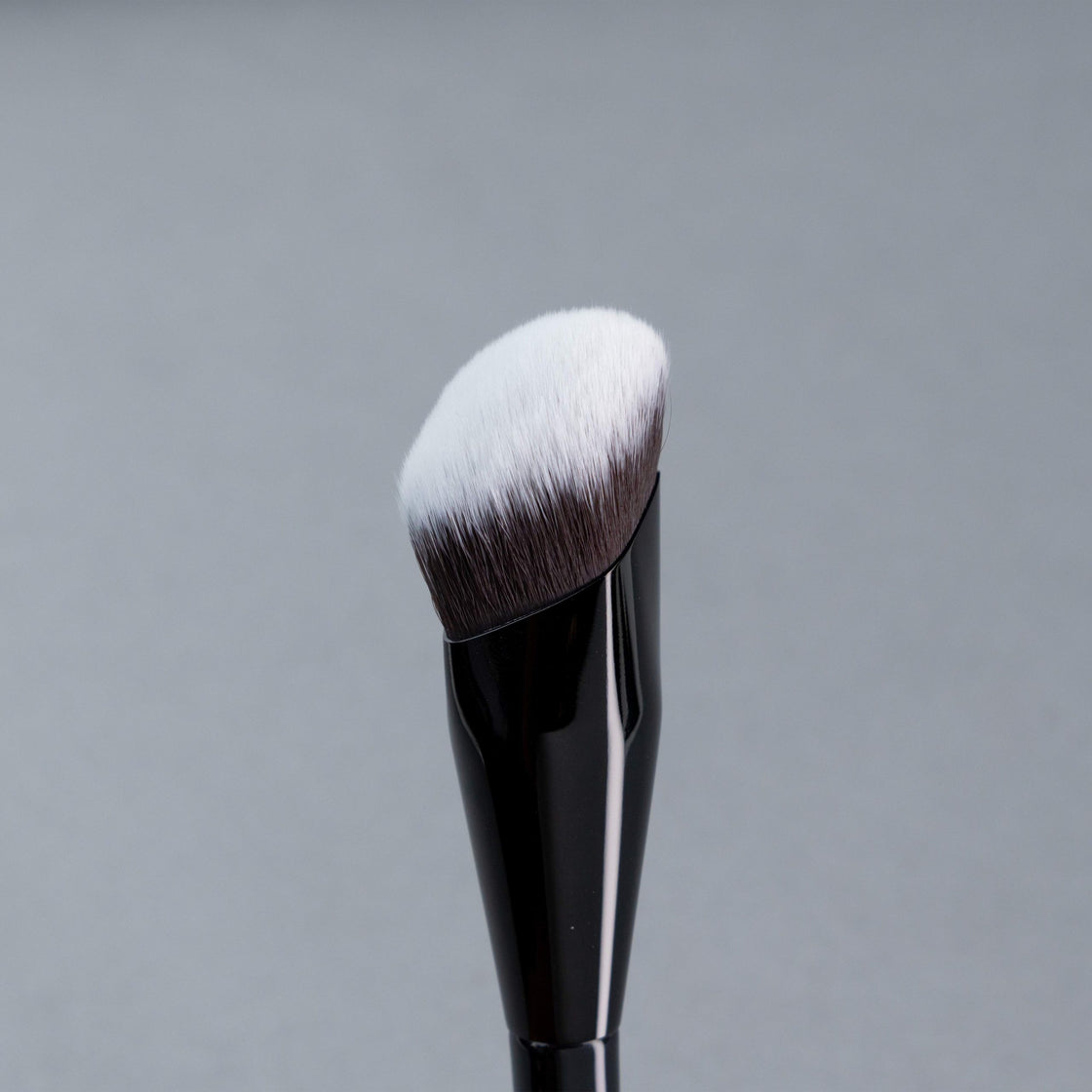 JUSTGOLD PROFESSIONAL BRUSH - 135