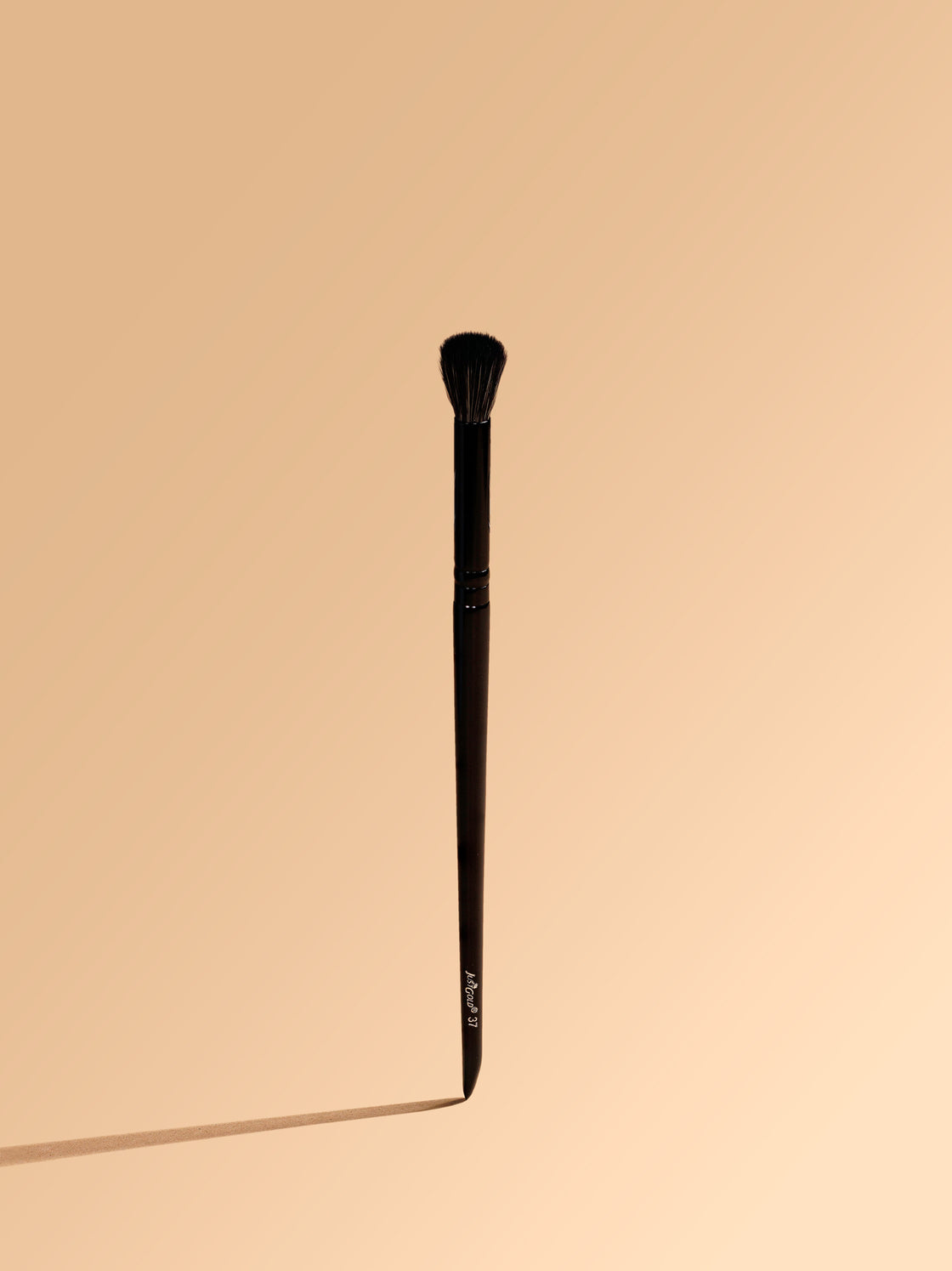 JUSTGOLD PROFESSIONAL BRUSH 37 - MEDIUM EYESHADOW BLENDING BRUSH