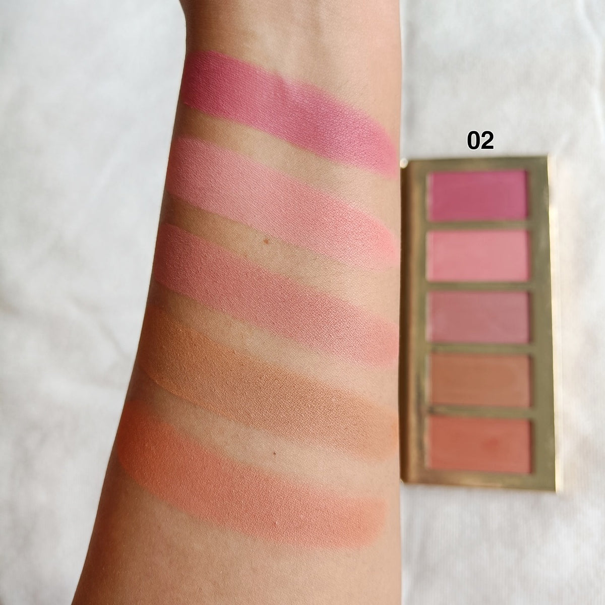 JUSTGOLD - 9388 ARTIST BLUSHER PALETTE